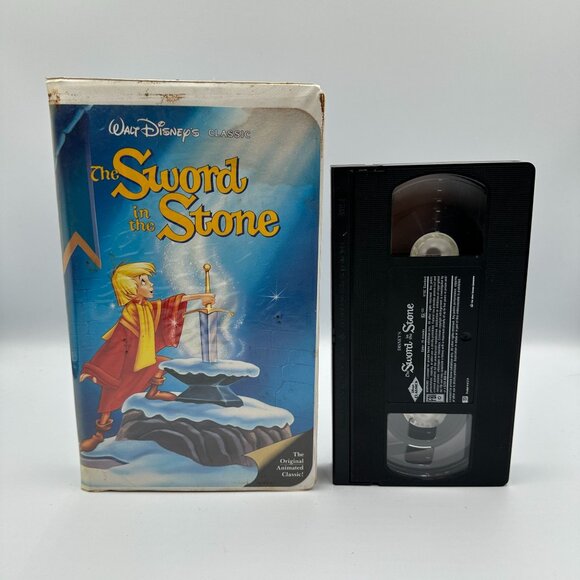 The Sword In The Stone VHS Walt Disneys Classic 1994 Family Animation - Picture 3 of 3